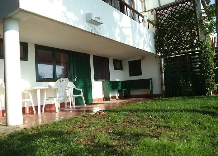 Napkelte Apartment *